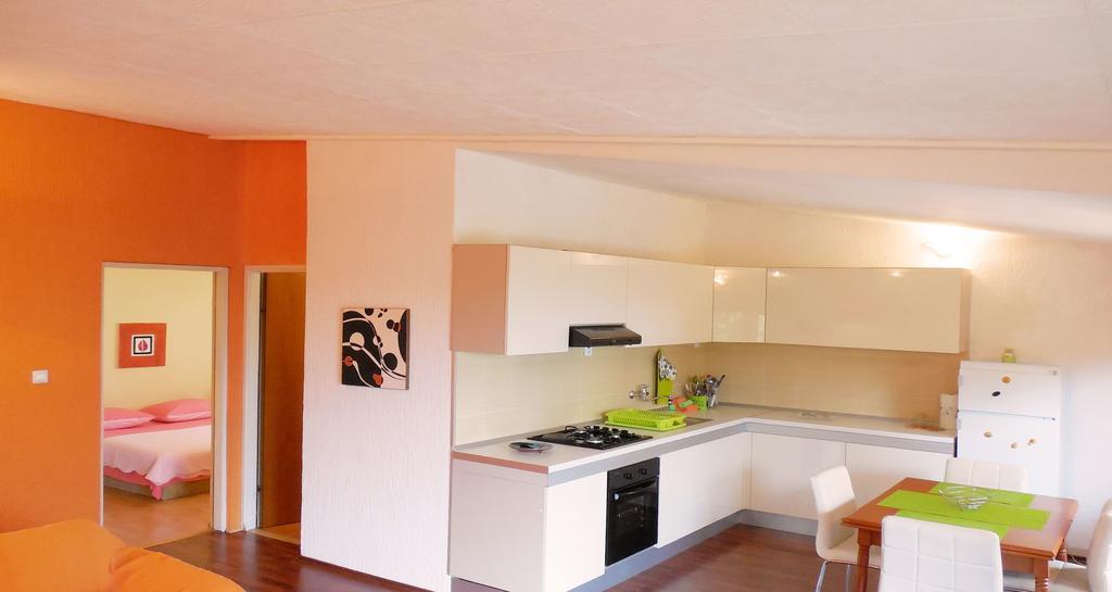 Orange Bamboo Suite Спліт Екстер'єр фото