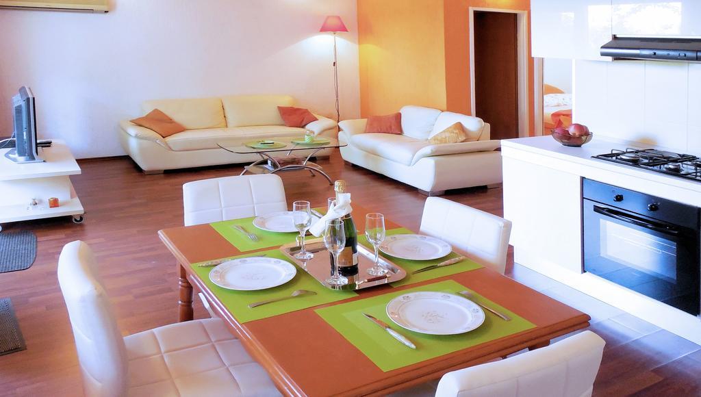 Orange Bamboo Suite Спліт Екстер'єр фото